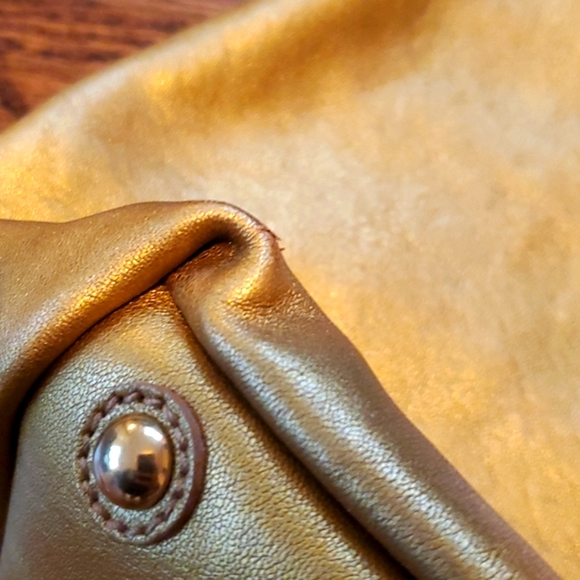 Yves Saint Laurent Easy Y Gold Bag - EUC - Picture 6 of 14